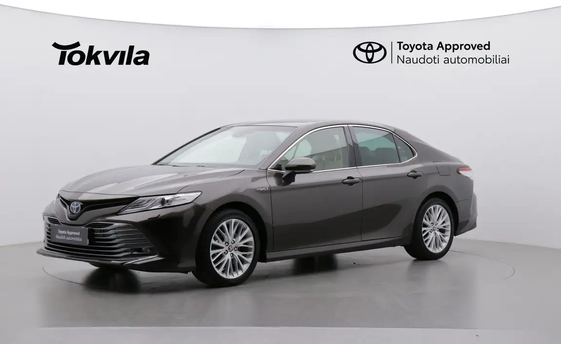 TOYOTA CAMRY