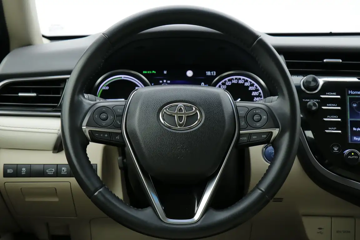TOYOTA CAMRY