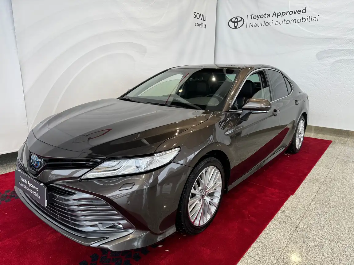 TOYOTA CAMRY
