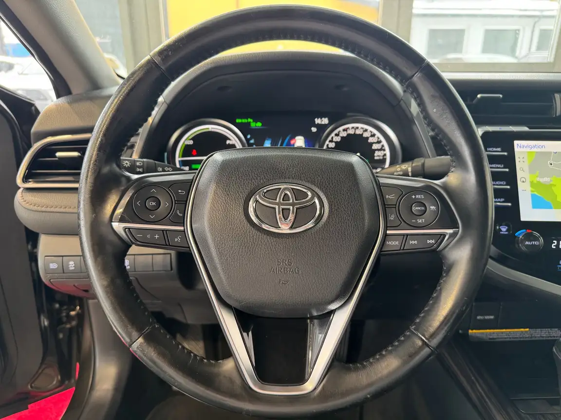TOYOTA CAMRY