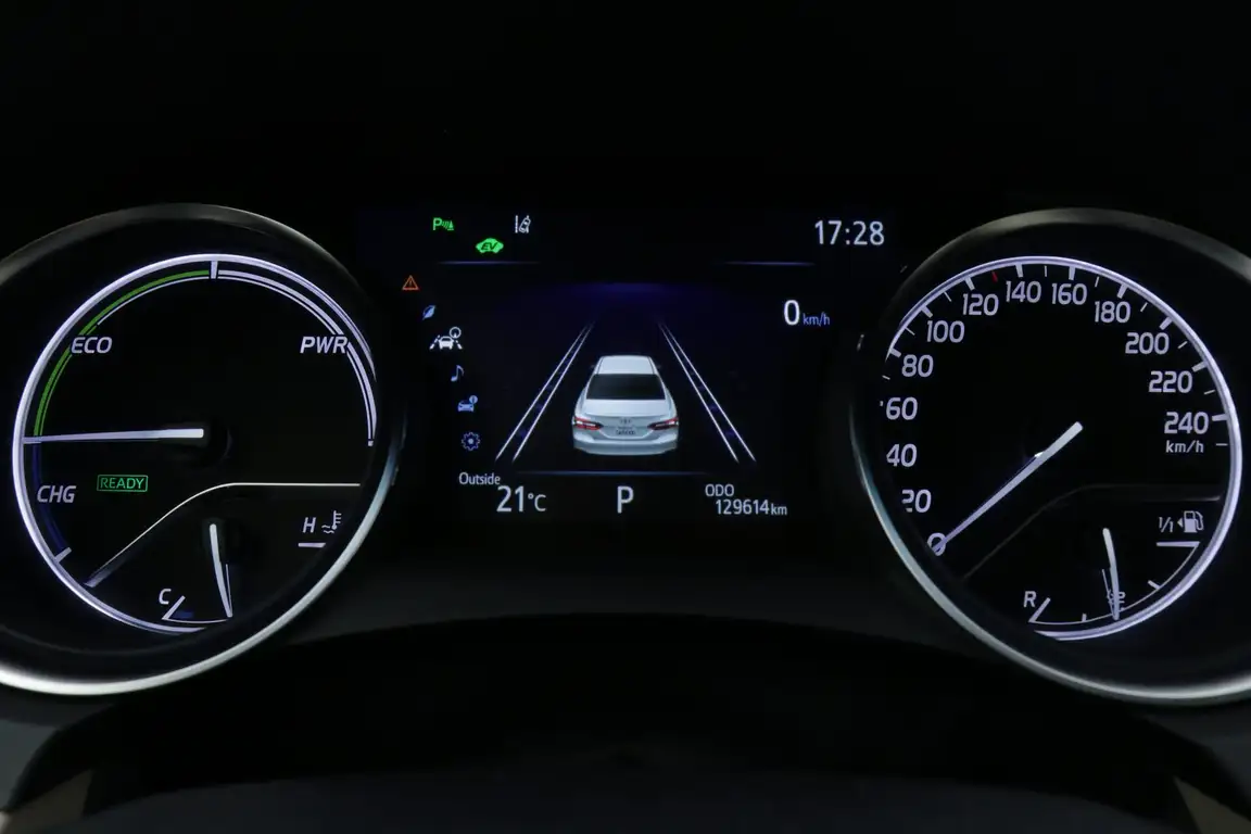 TOYOTA CAMRY