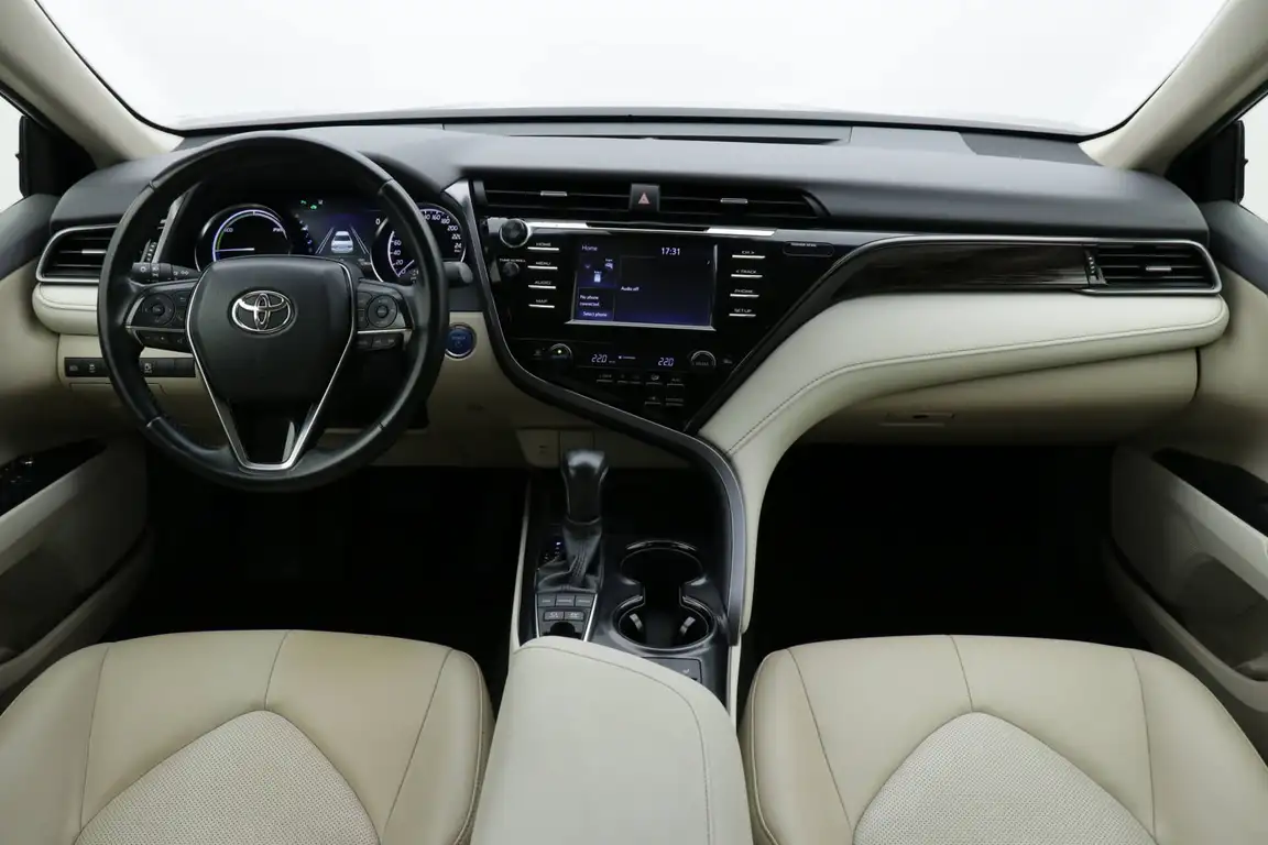 TOYOTA CAMRY