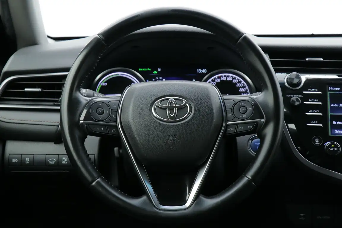 TOYOTA CAMRY