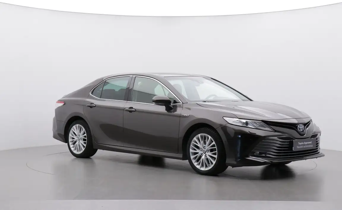 TOYOTA CAMRY