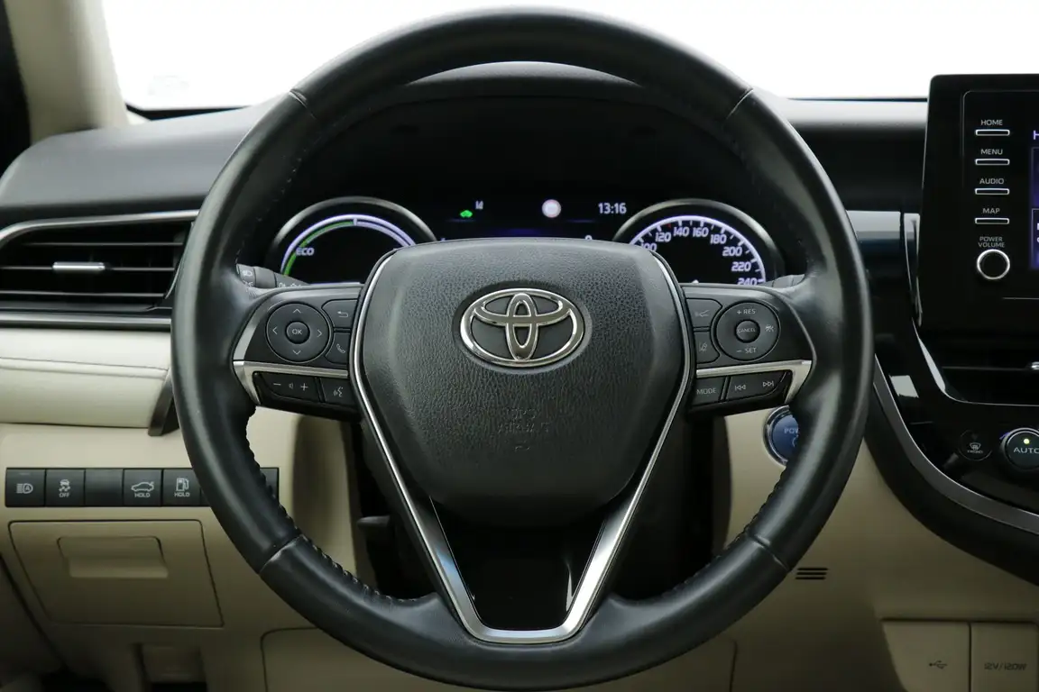 TOYOTA CAMRY