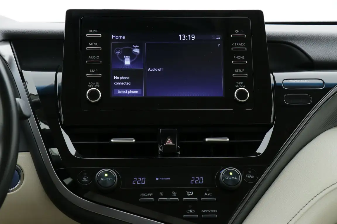 TOYOTA CAMRY