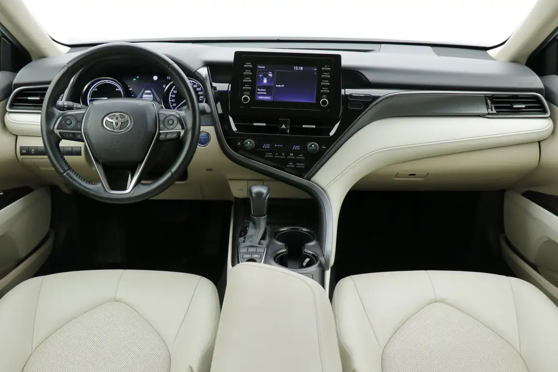 TOYOTA CAMRY