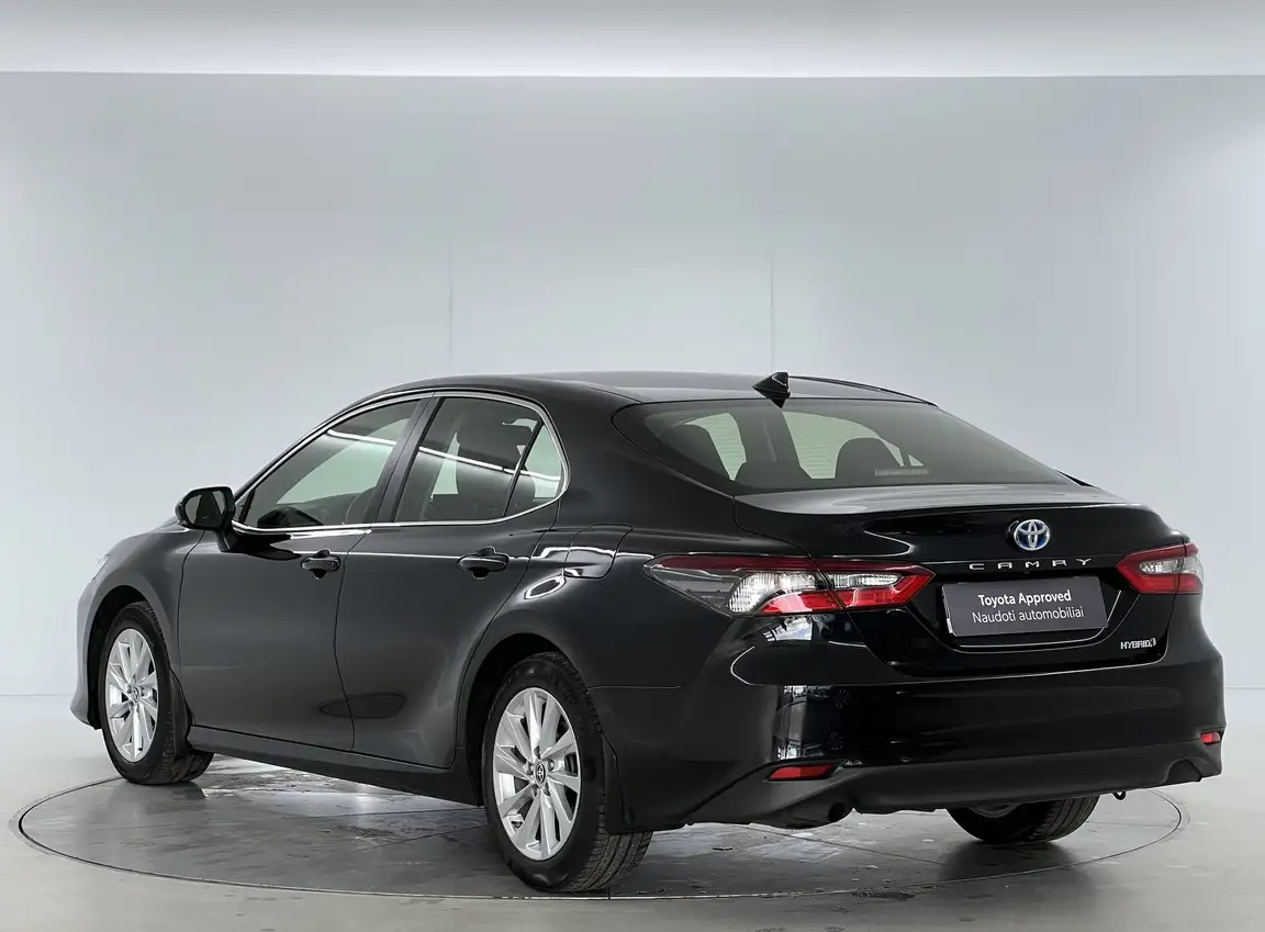 TOYOTA CAMRY