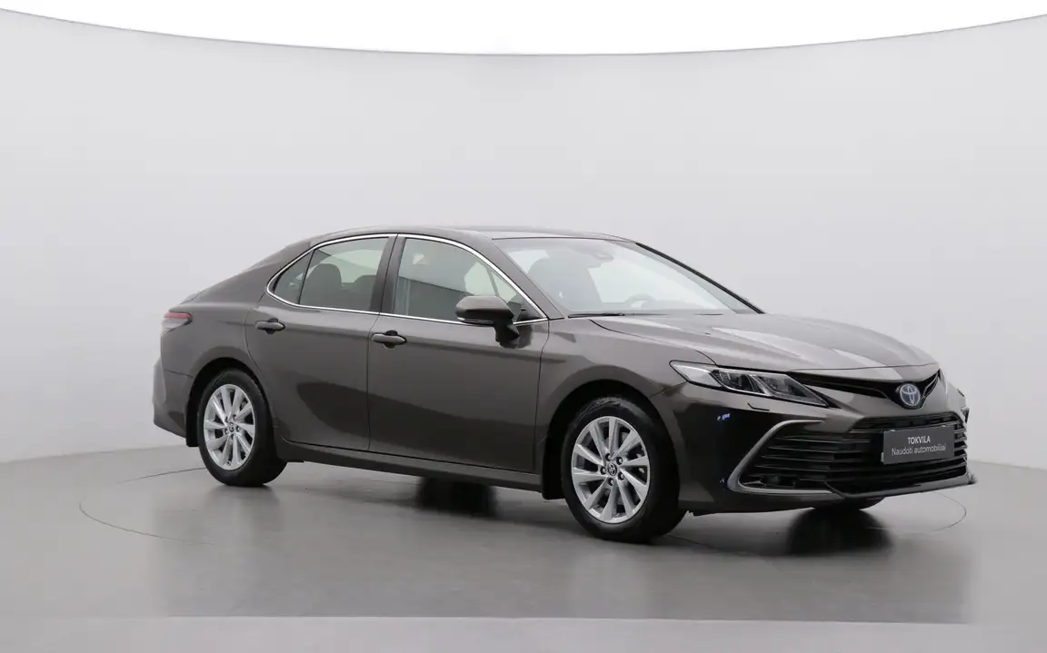 TOYOTA CAMRY