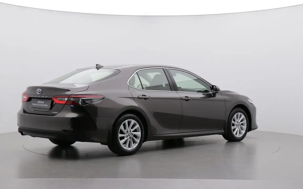 TOYOTA CAMRY