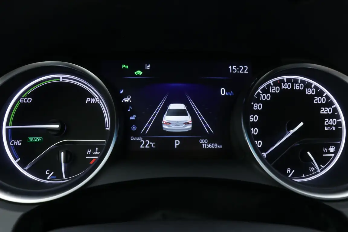 TOYOTA CAMRY