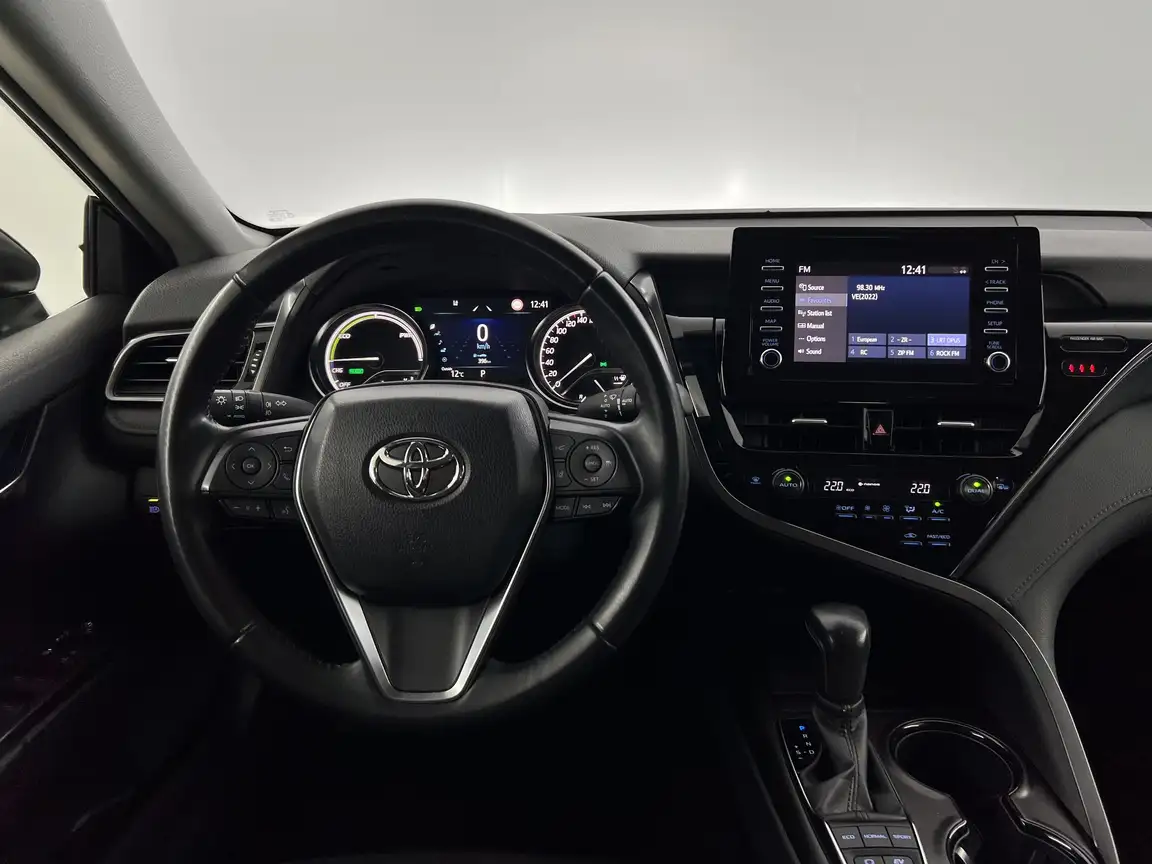 TOYOTA CAMRY