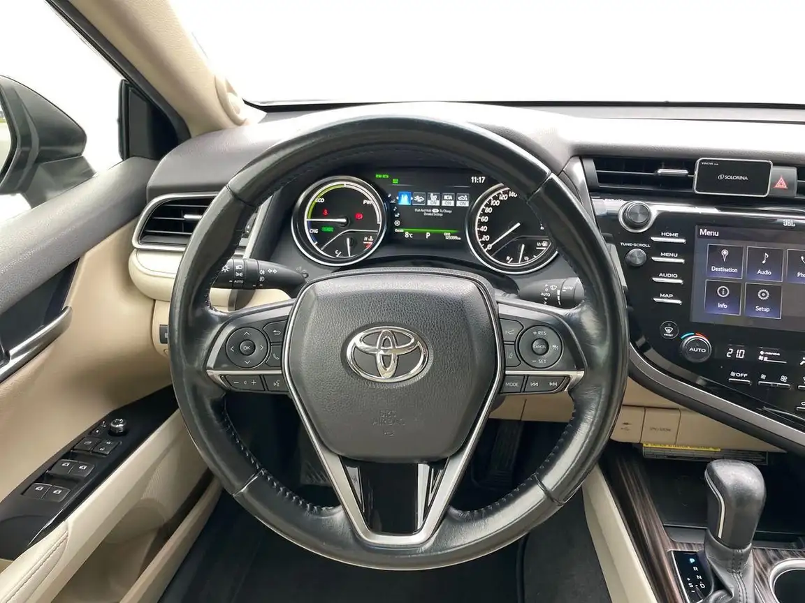 TOYOTA CAMRY