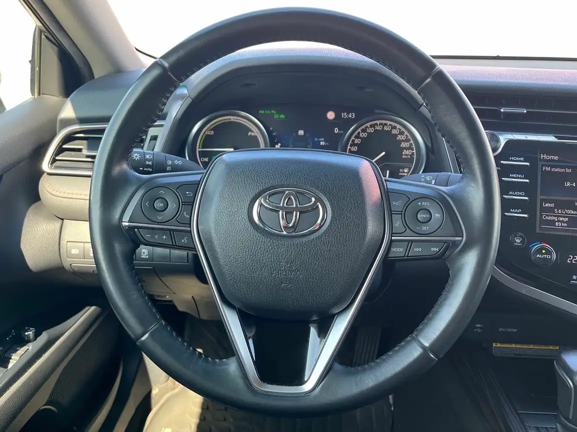 TOYOTA CAMRY