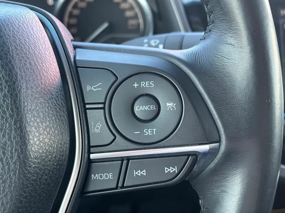 TOYOTA CAMRY