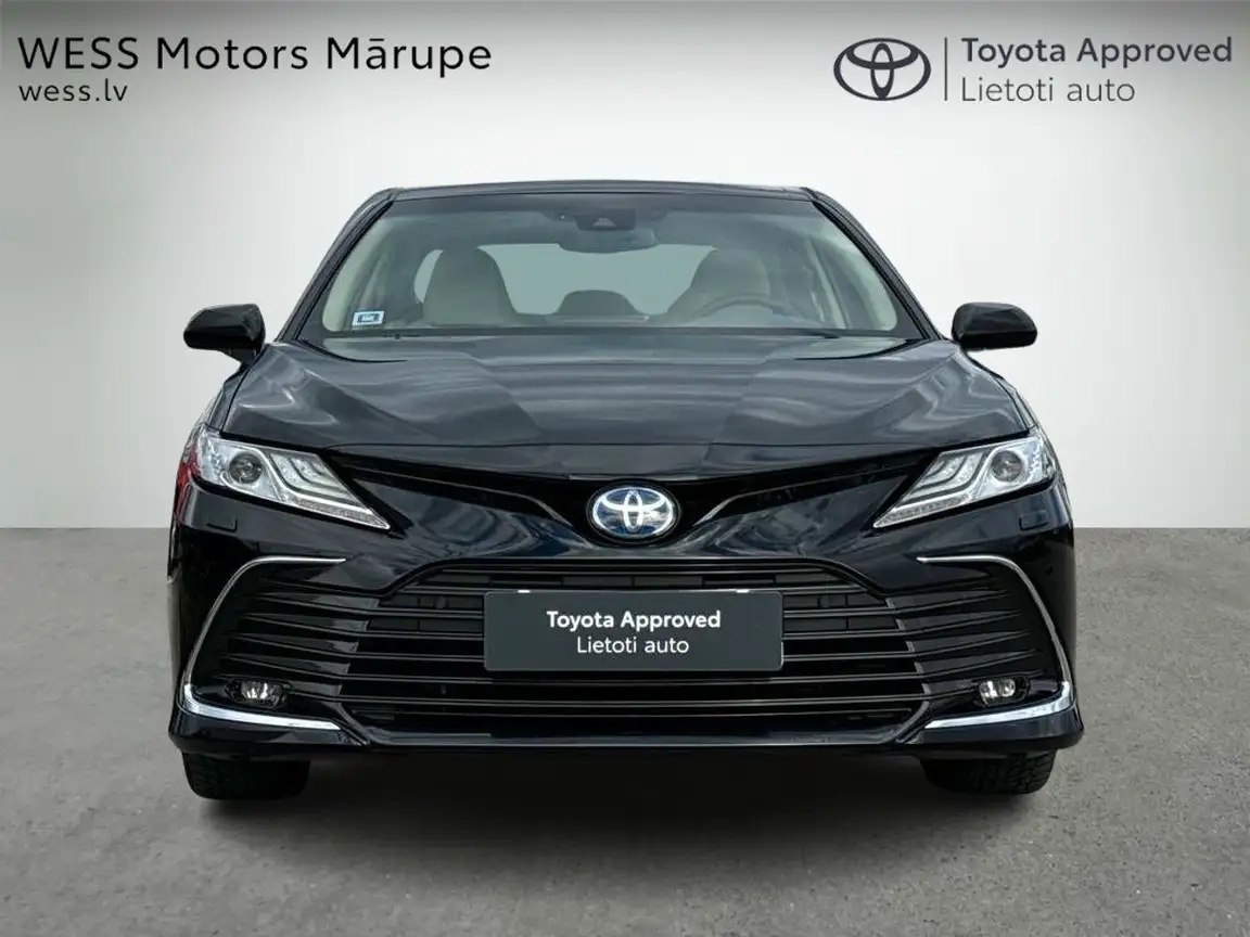 TOYOTA CAMRY