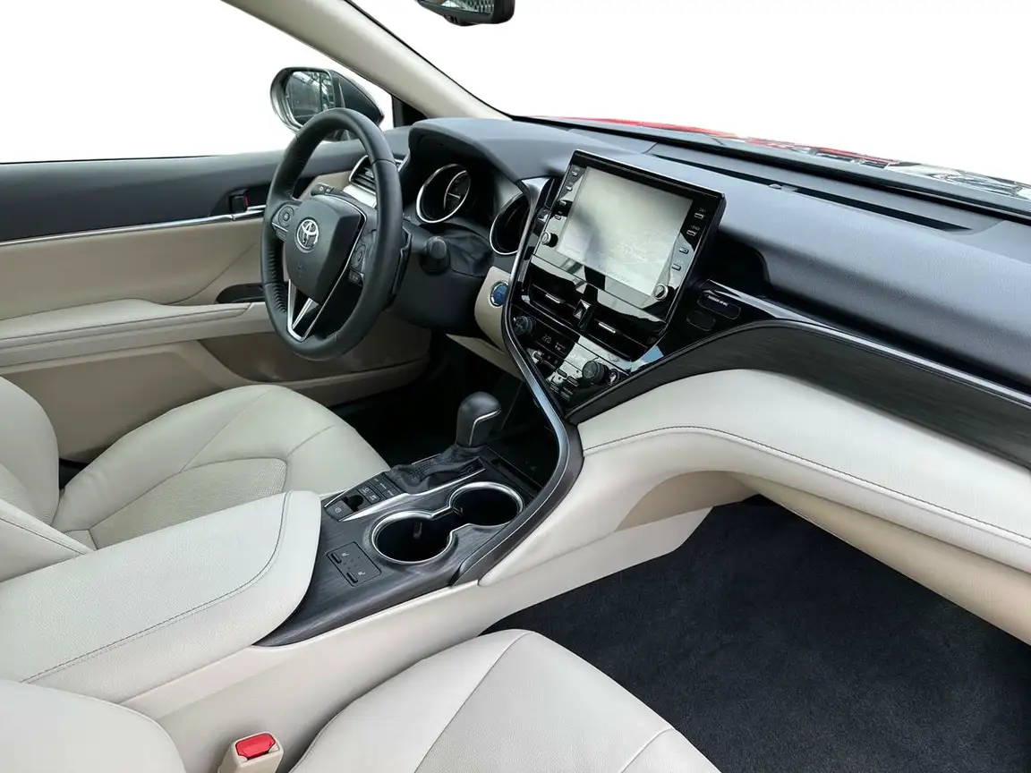 TOYOTA CAMRY