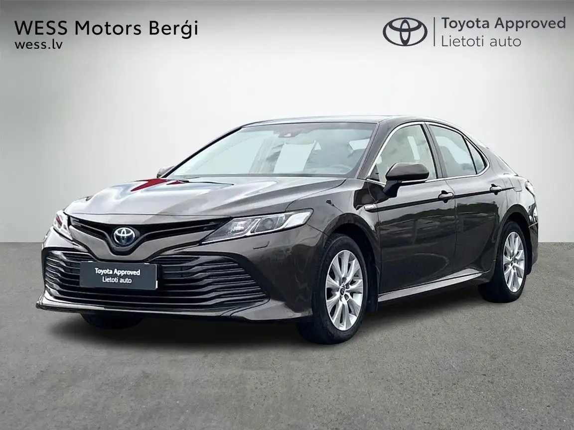 TOYOTA CAMRY