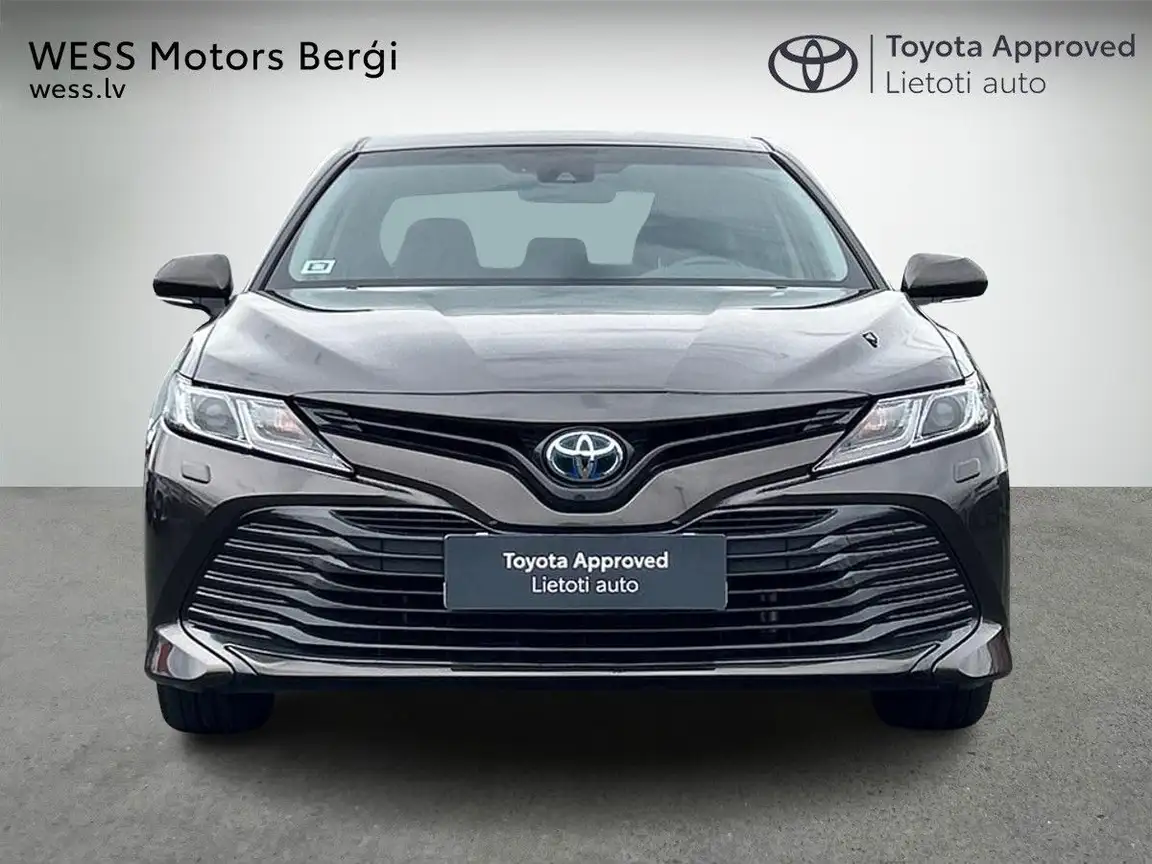 TOYOTA CAMRY