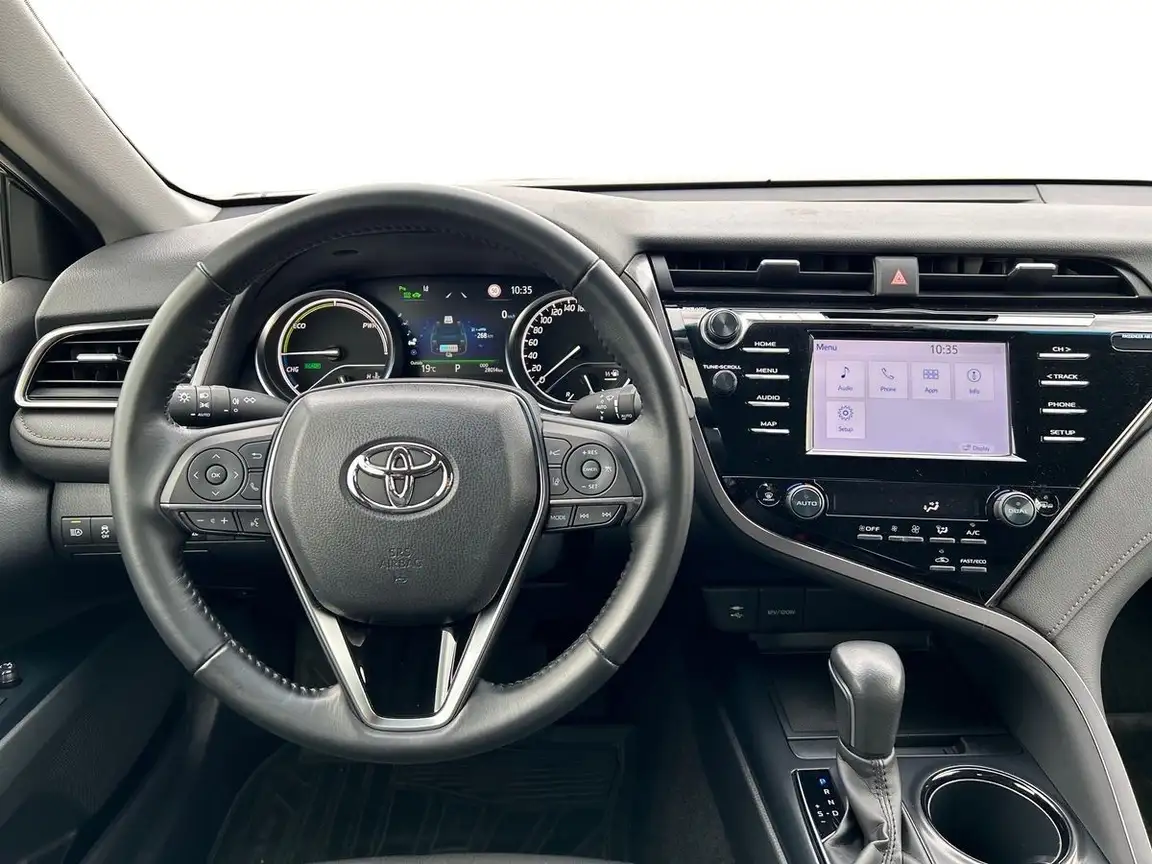 TOYOTA CAMRY