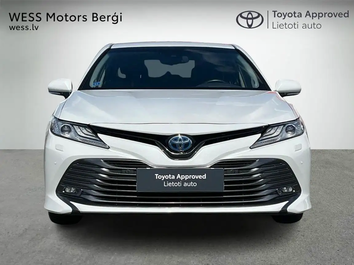TOYOTA CAMRY