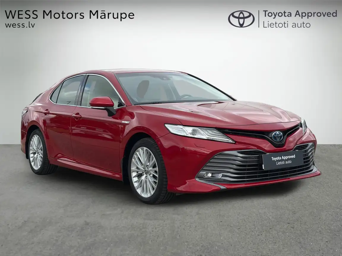 TOYOTA CAMRY