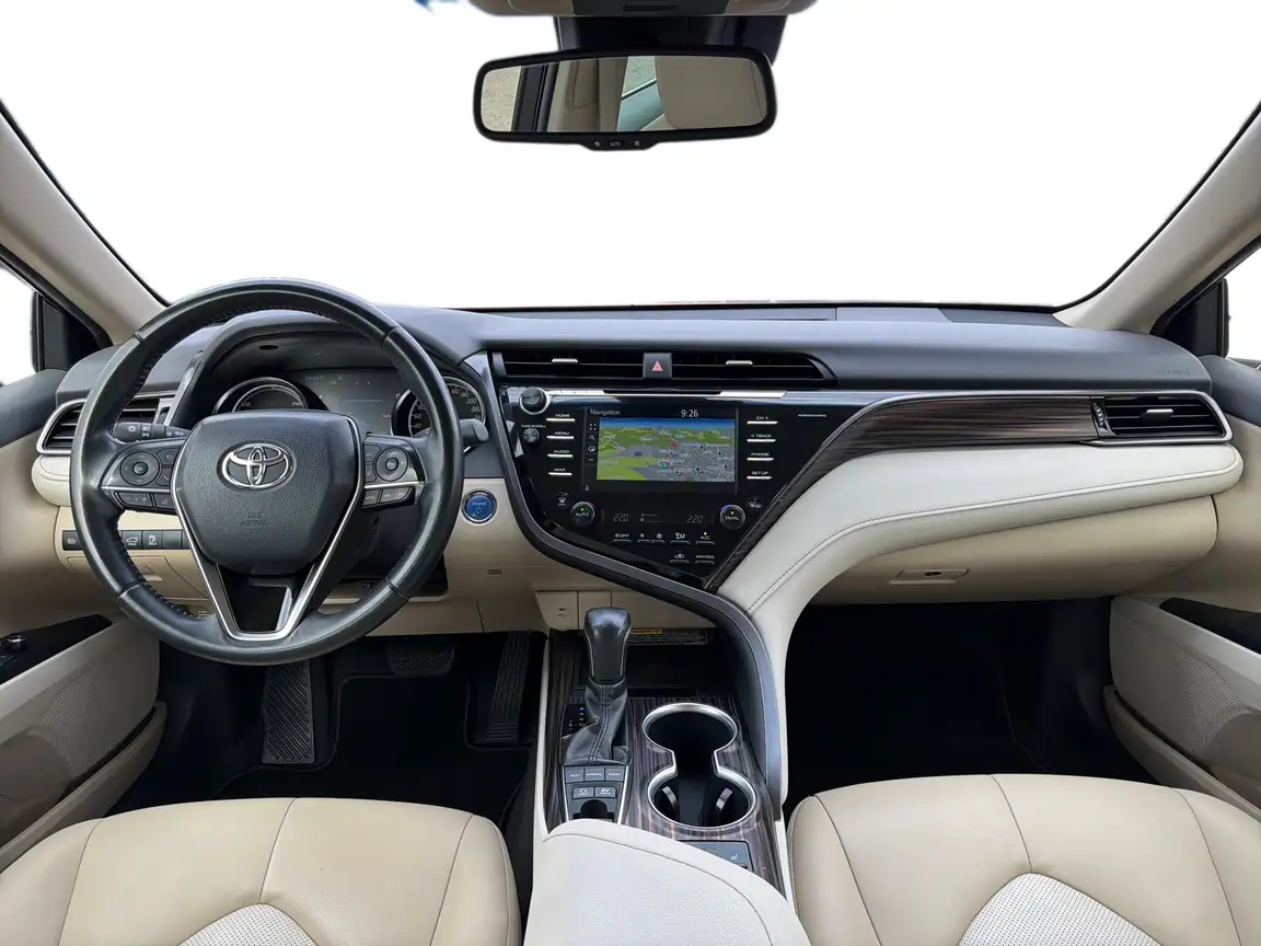 TOYOTA CAMRY