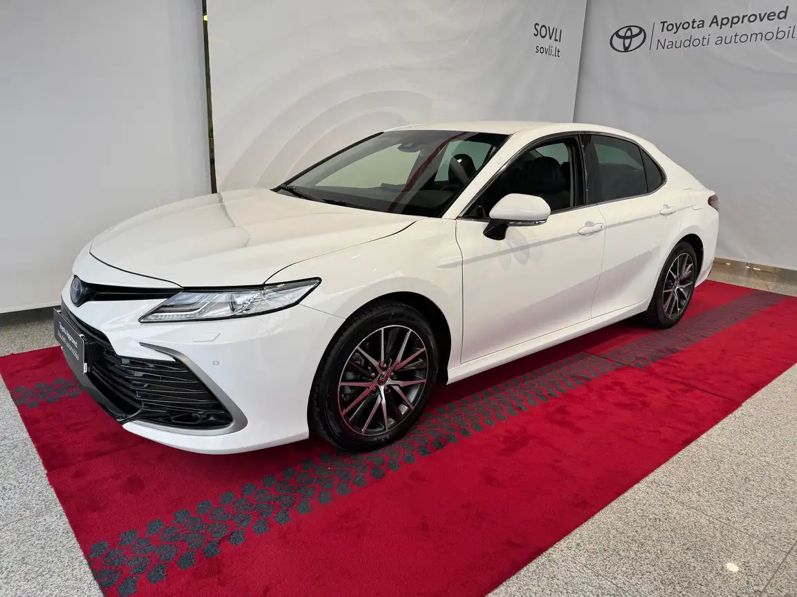 TOYOTA CAMRY