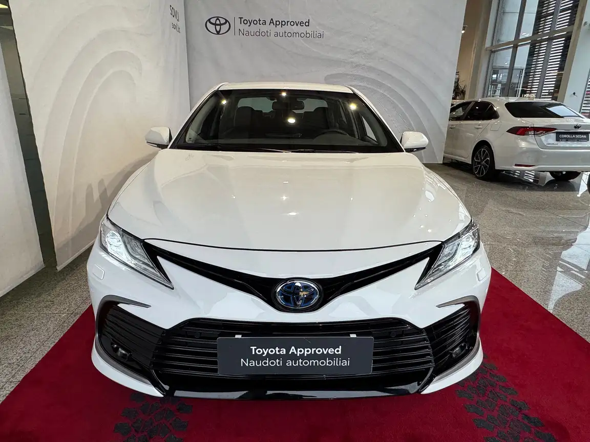 TOYOTA CAMRY