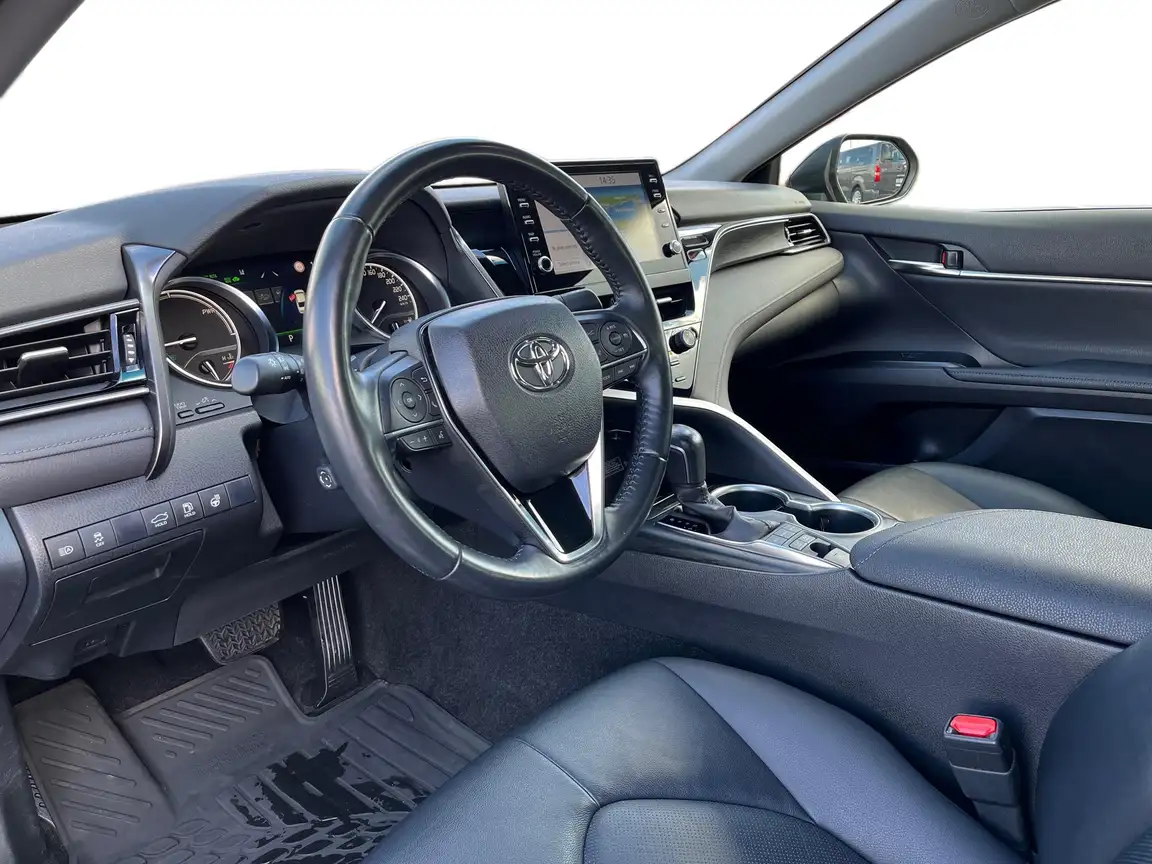 TOYOTA CAMRY