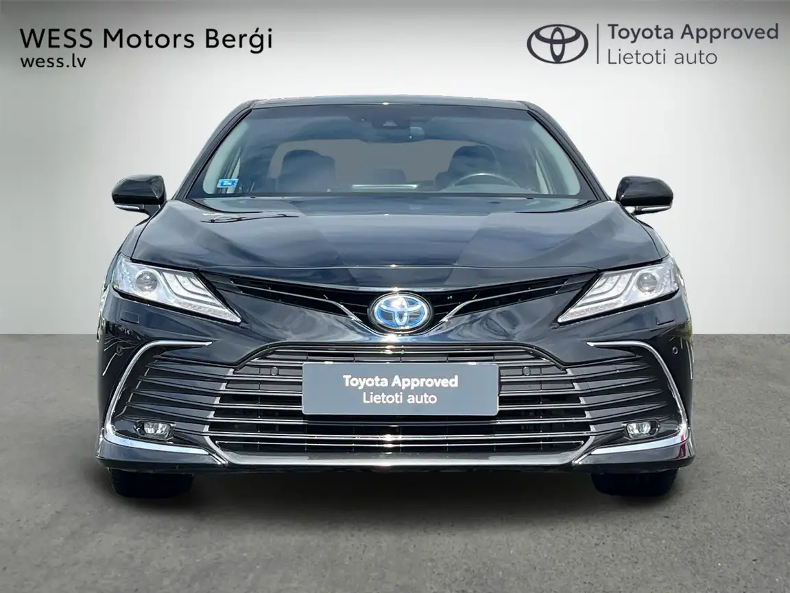 TOYOTA CAMRY