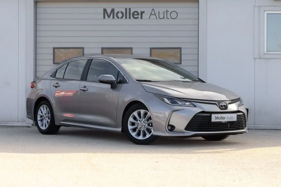 TOYOTA COROLLA