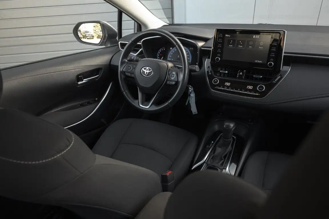 TOYOTA COROLLA