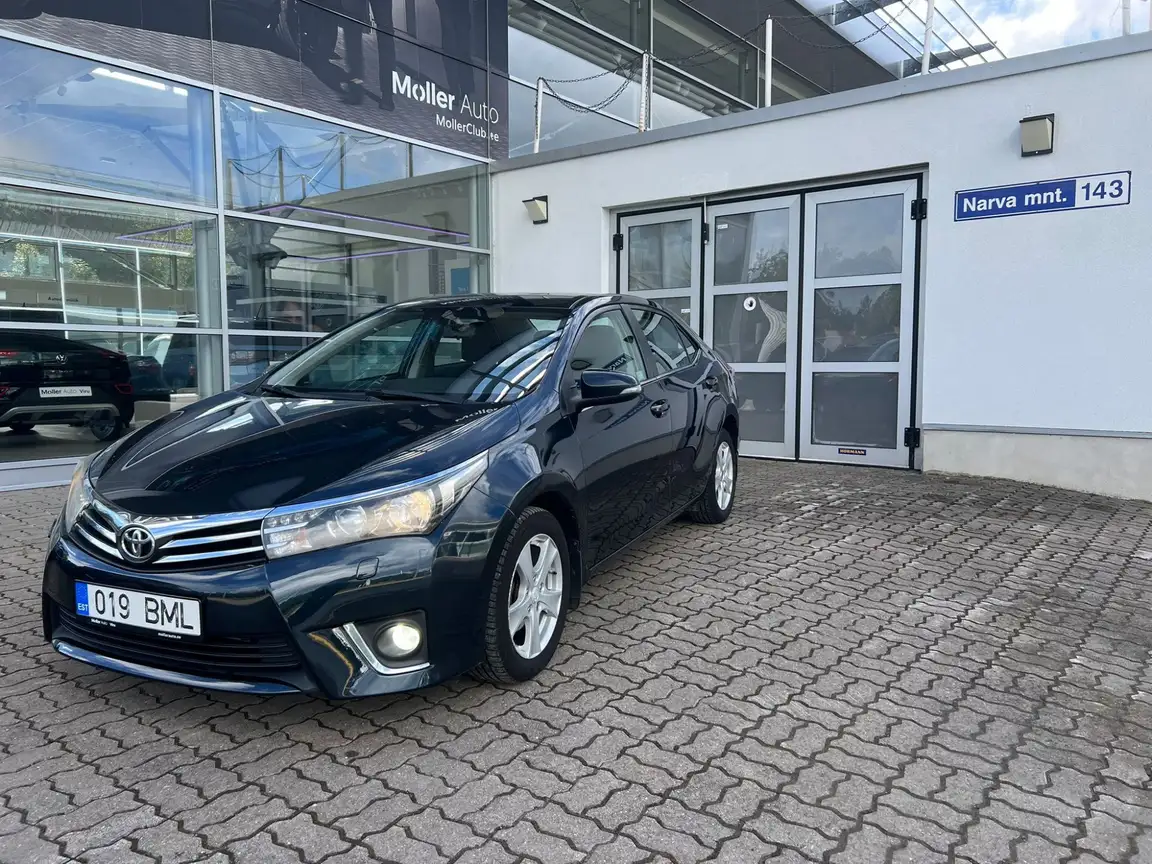 TOYOTA COROLLA