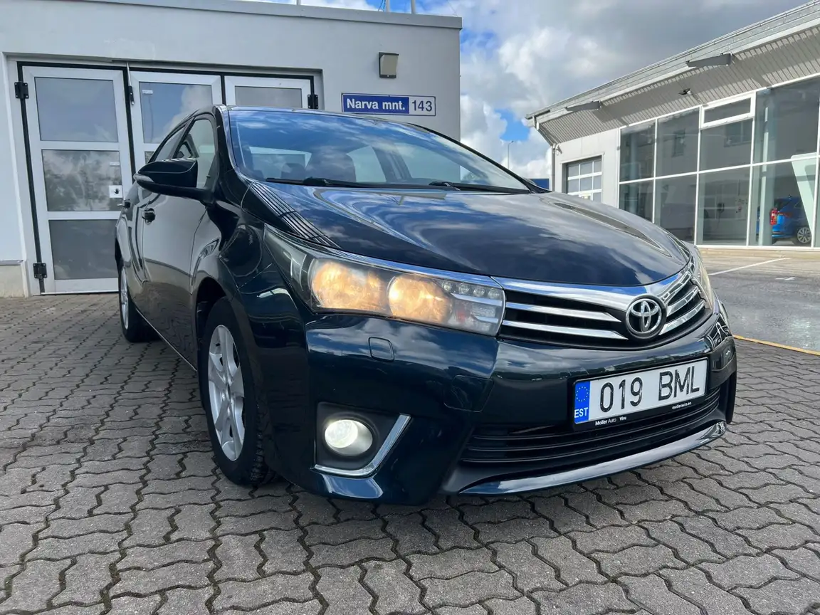 TOYOTA COROLLA