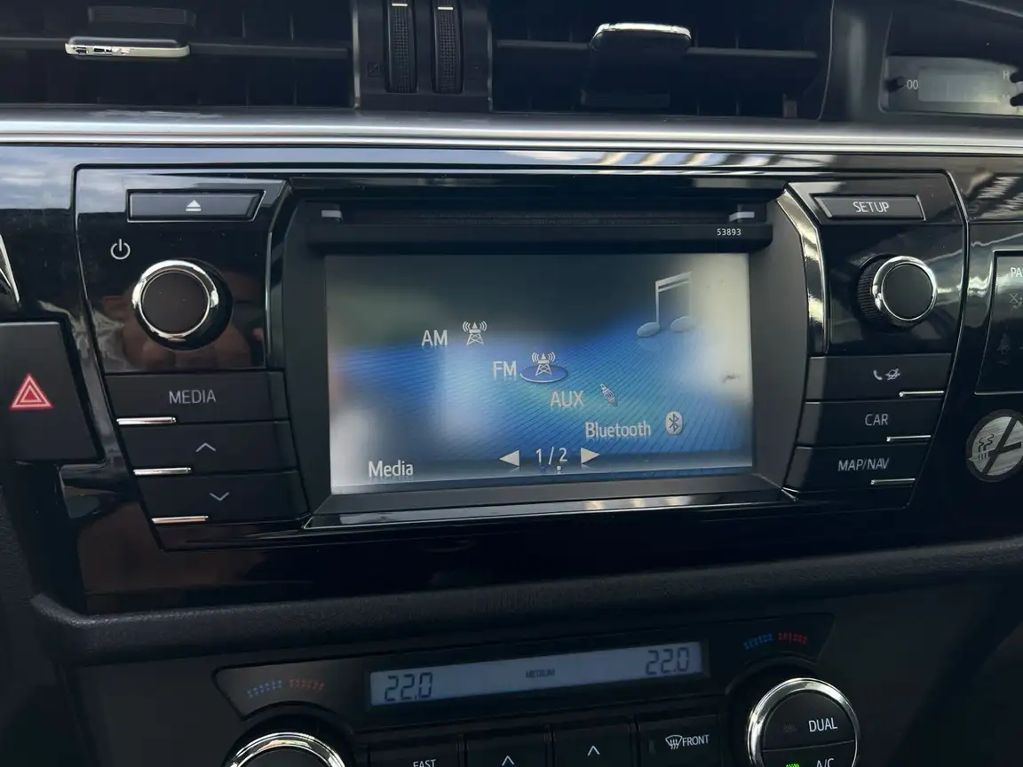 TOYOTA COROLLA