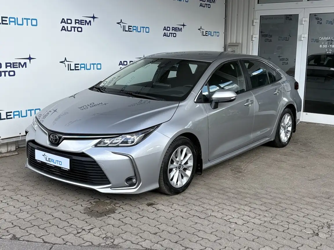 TOYOTA COROLLA