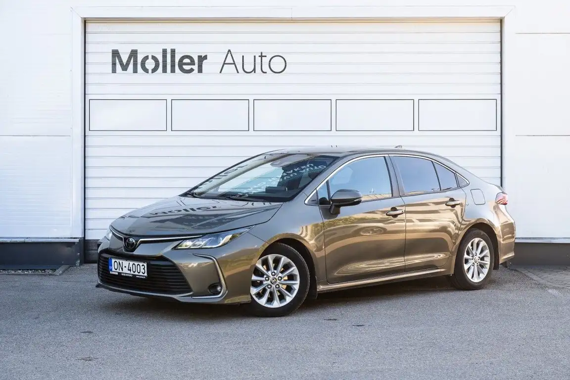 TOYOTA COROLLA