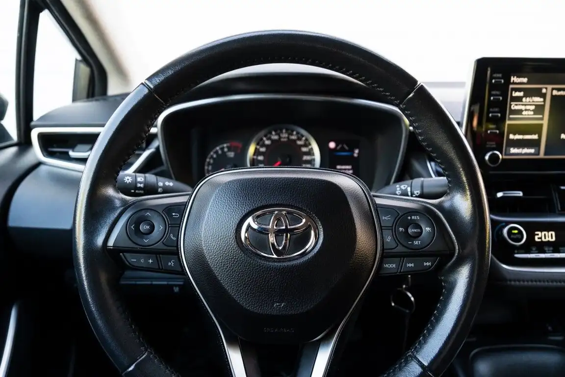 TOYOTA COROLLA