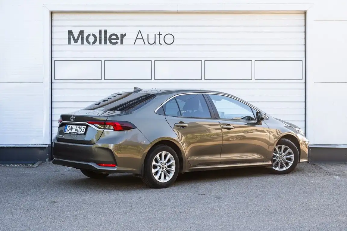 TOYOTA COROLLA