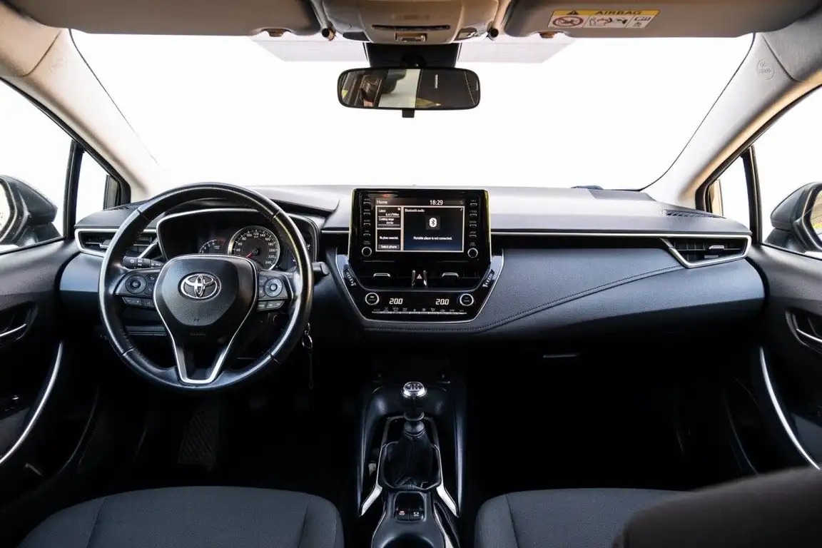 TOYOTA COROLLA