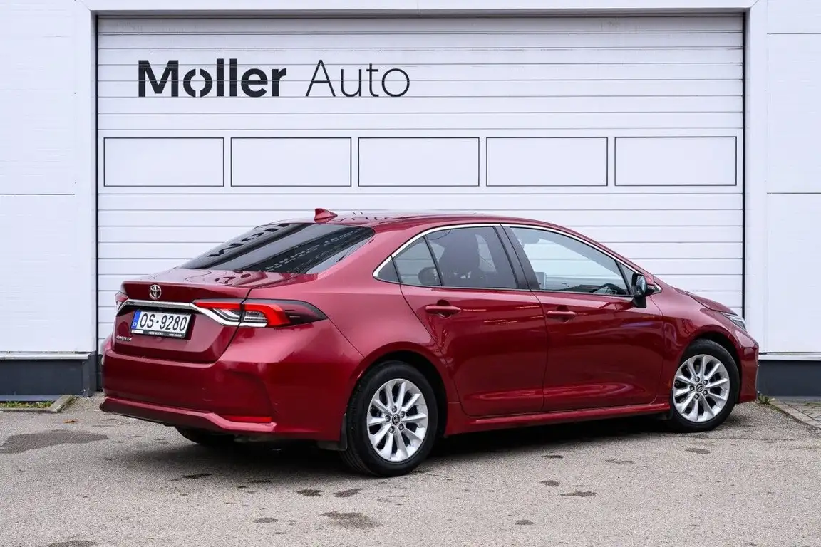 TOYOTA COROLLA