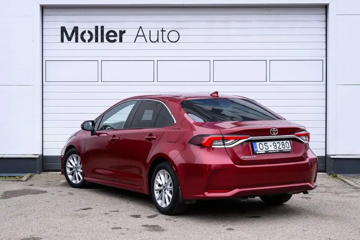 TOYOTA COROLLA