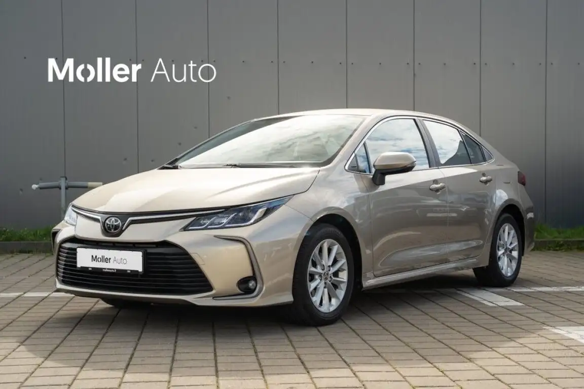 TOYOTA COROLLA