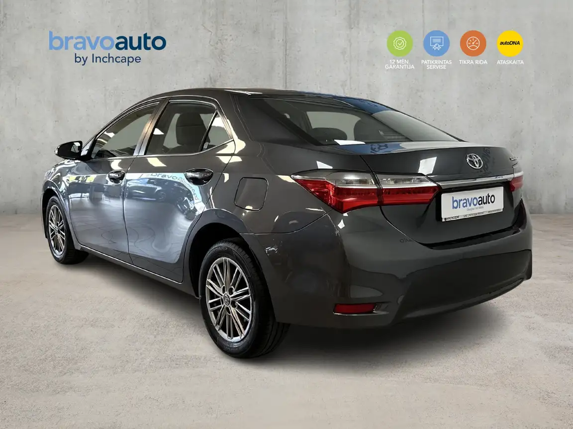 TOYOTA COROLLA