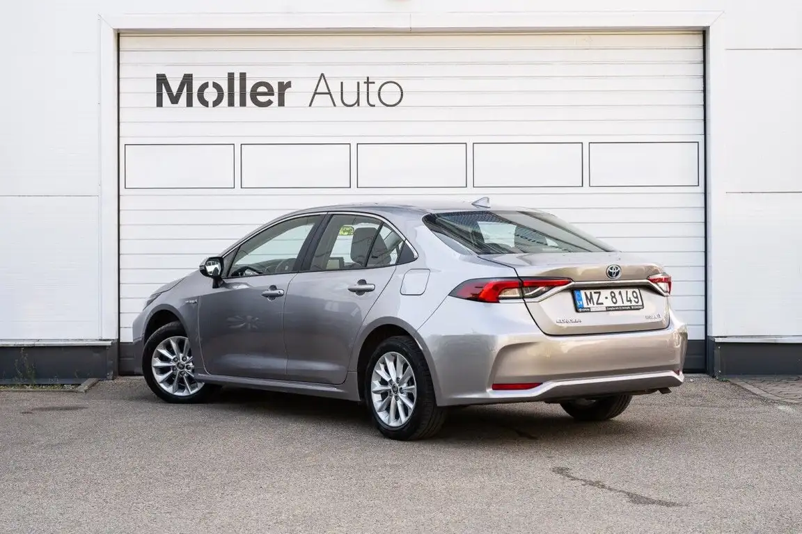 TOYOTA COROLLA