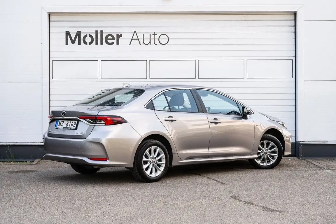 TOYOTA COROLLA