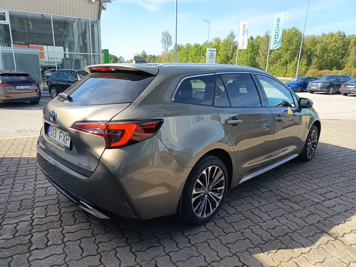 TOYOTA COROLLA