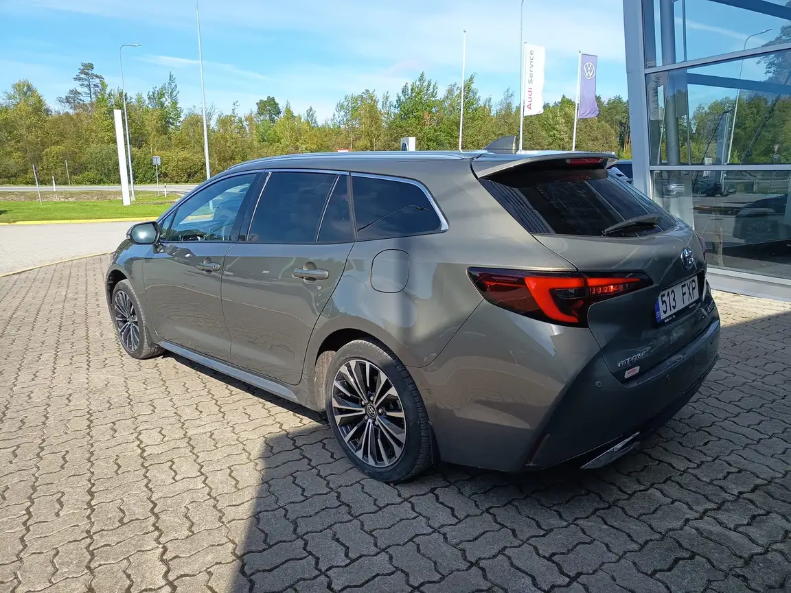 TOYOTA COROLLA