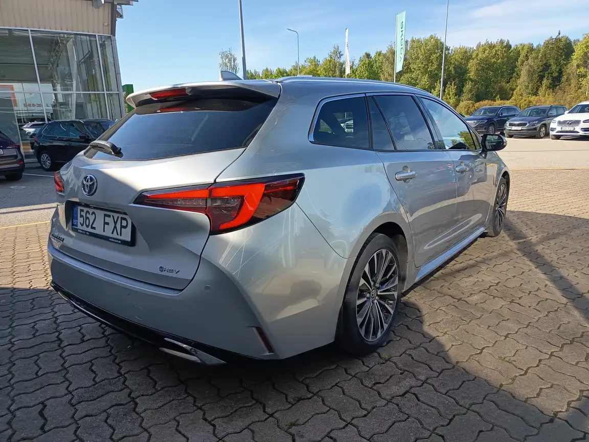 TOYOTA COROLLA